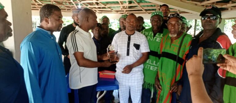 Edo North Hunters Award Hon.Anamero for Excellence